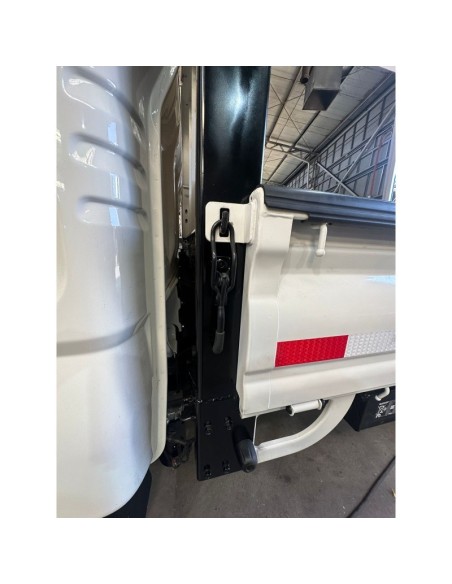 CUBRE PICK UP DIAMANTADO DE FIERRO NEGRO