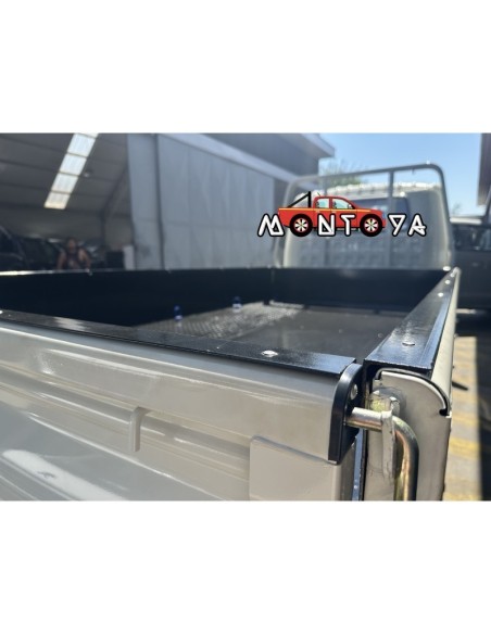 CUBRE PICK UP DIAMANTADO DE FIERRO NEGRO